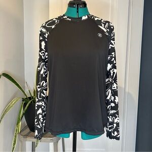 Hurley UPF 50+ rash guard Black and White Floral Long Sleeve Top NWT XXL
